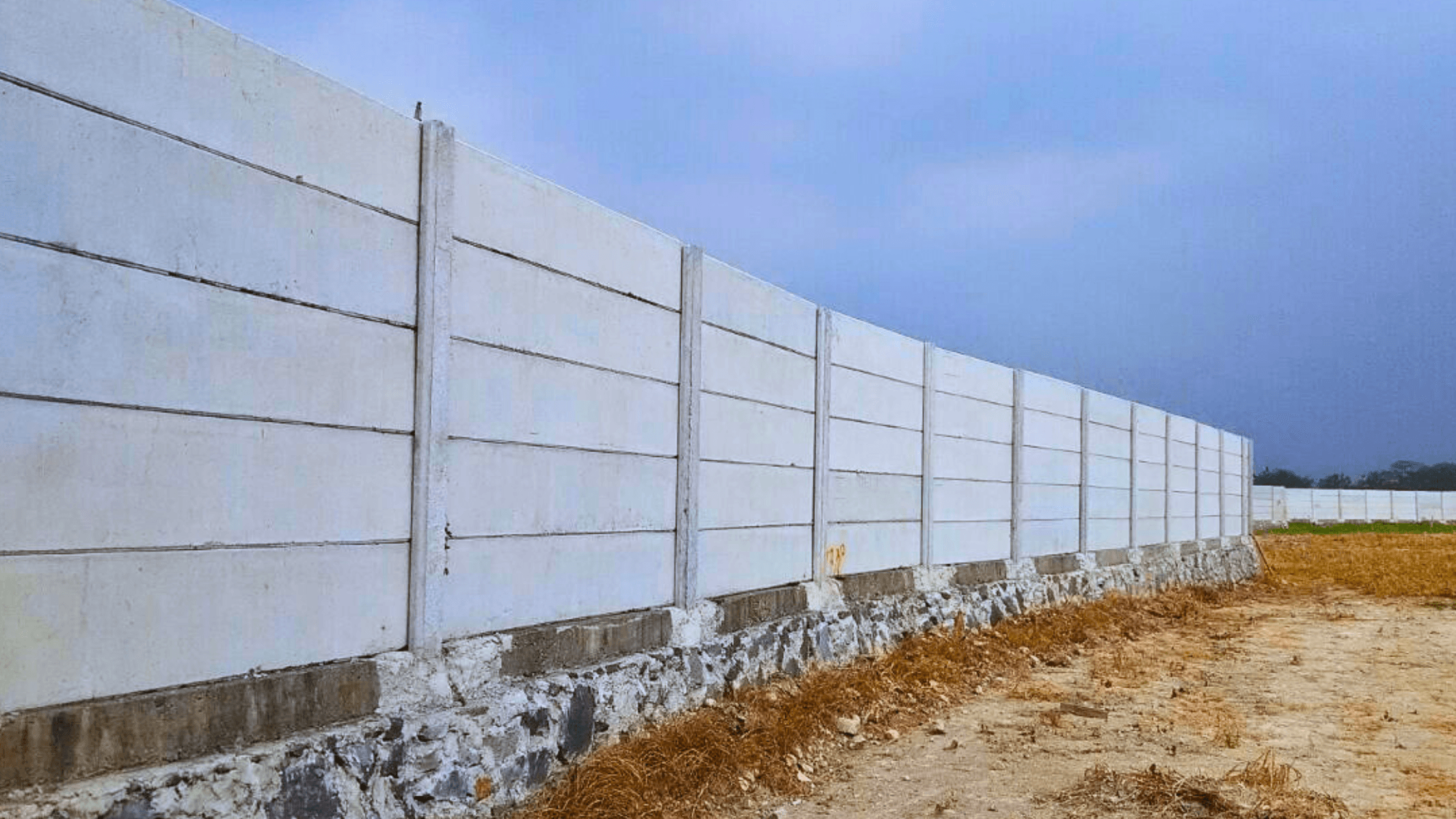 pagar panel beton buana luwu