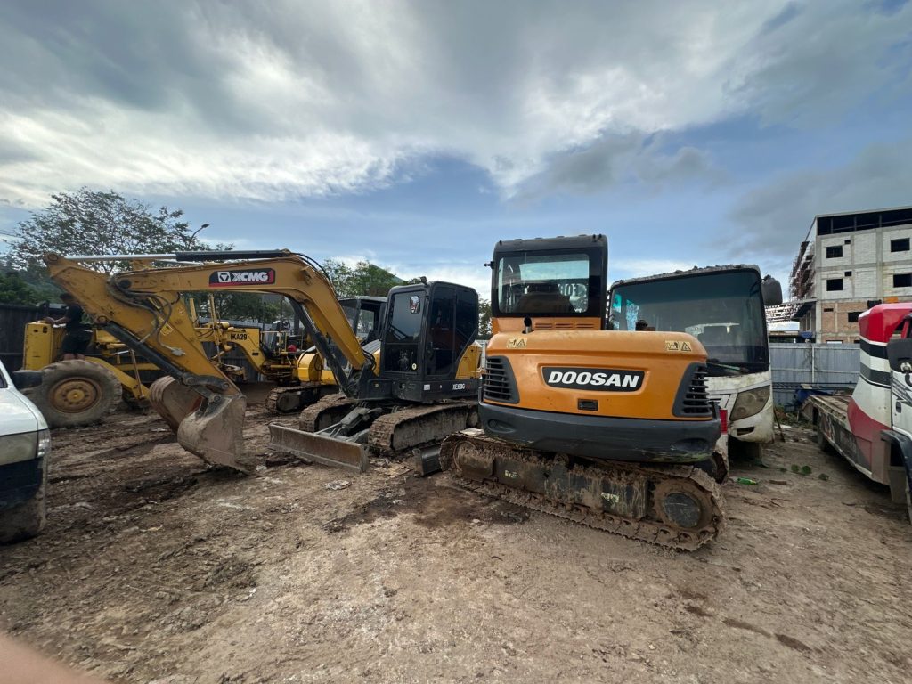 sewa excavator brebes 2026