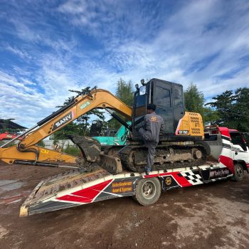 sewa excavator per jam